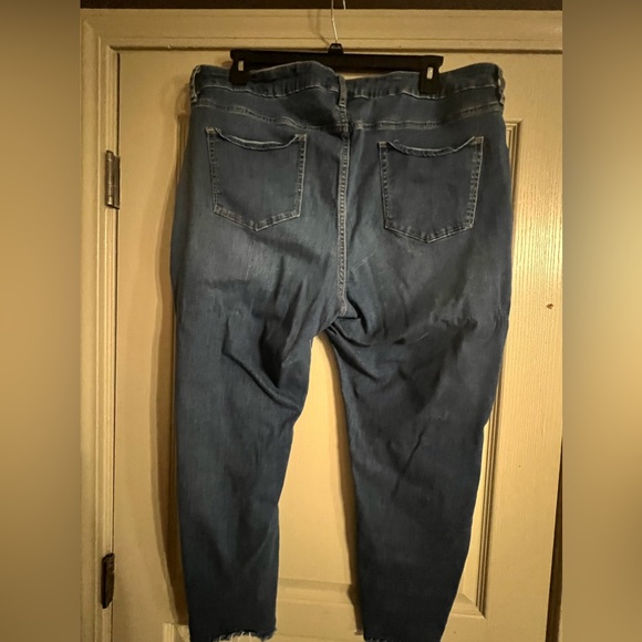 EUC - Picture 2 of 3